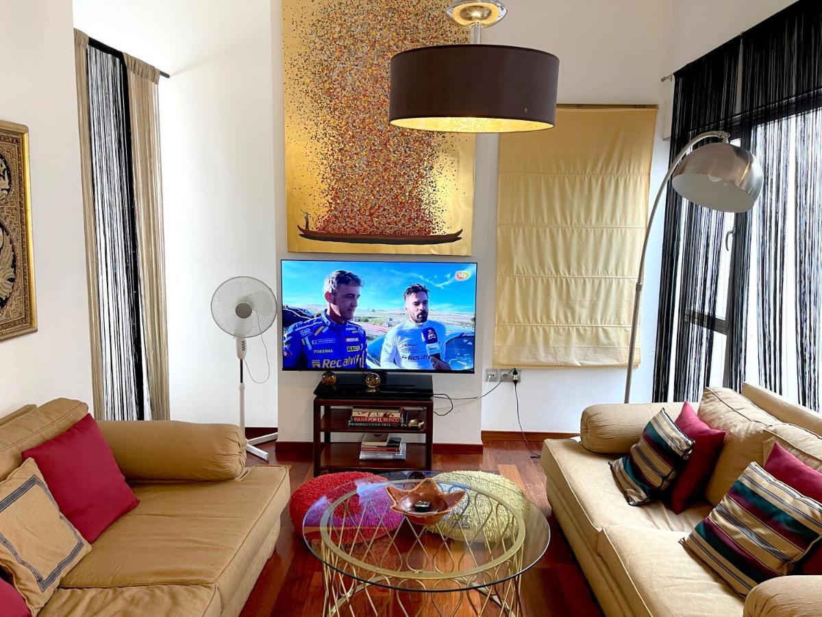 Atico En Plaza De La Constitucion 3 Bedrooms Málaga Exterior foto