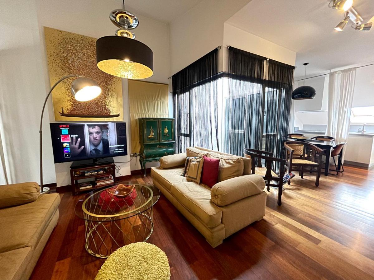 Atico En Plaza De La Constitucion 3 Bedrooms Málaga Exterior foto