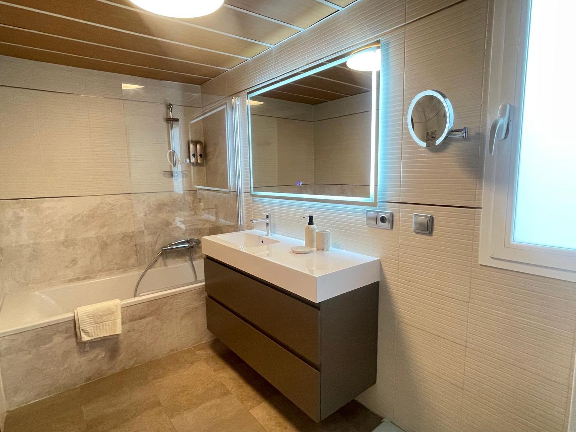Atico En Plaza De La Constitucion 3 Bedrooms Málaga Exterior foto